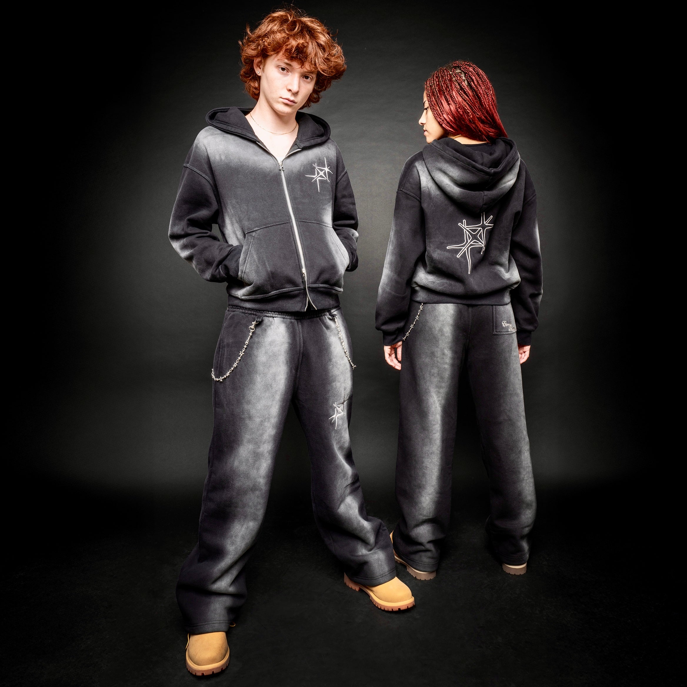 ETERNAL BLACK ZIP HOODIE