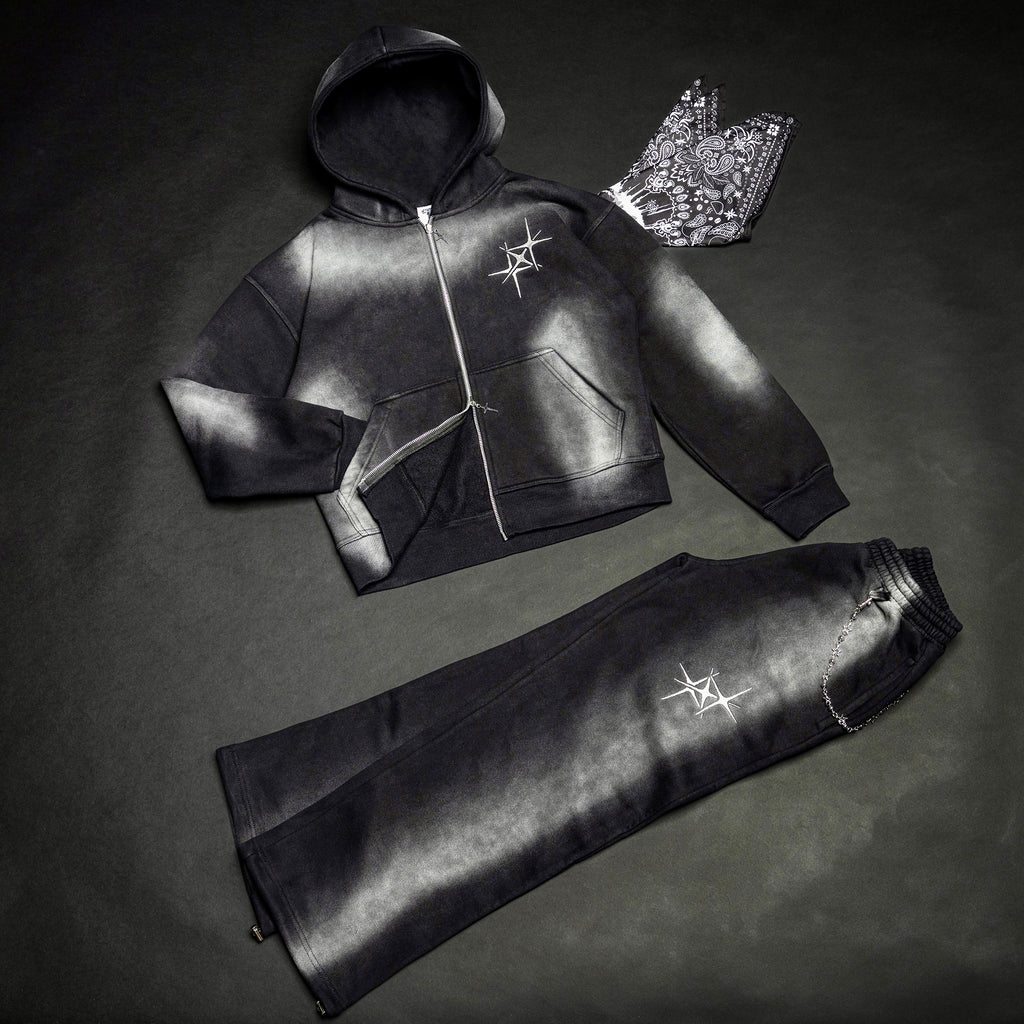 ETERNAL BLACK ZIP HOODIE