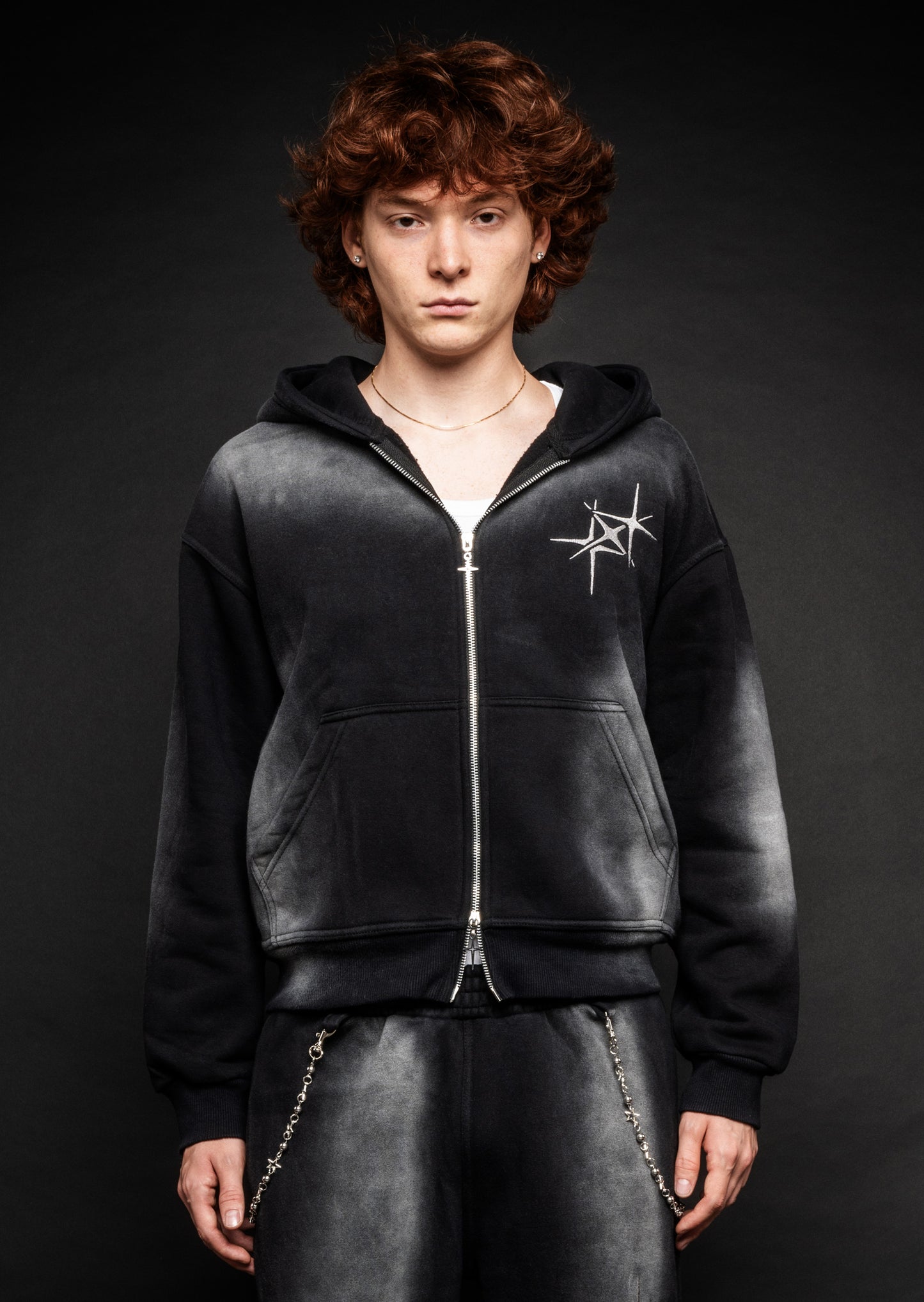 ETERNAL BLACK ZIP HOODIE